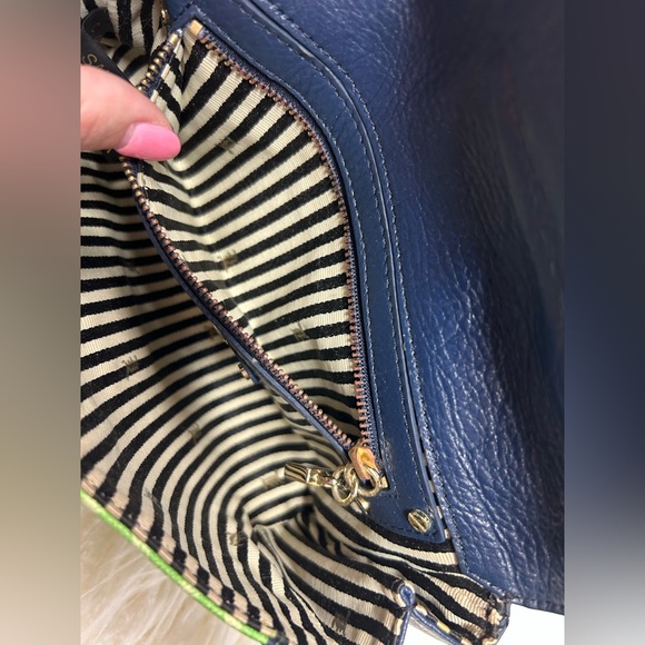 L.A.M.B. ✨SAMPLE✨Designer Ombré Clutch - Picture 8 of 9